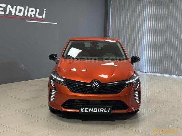2024 CLİO 1.0 TCE EVOLUTİON X-TRONİC 22.000 KM DE LANSMAN RENGİ