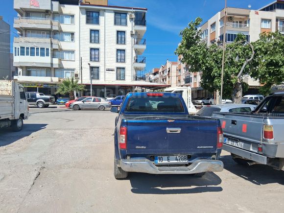 Galeriden Isuzu D-Max 2.5 4x4 TR İzmir