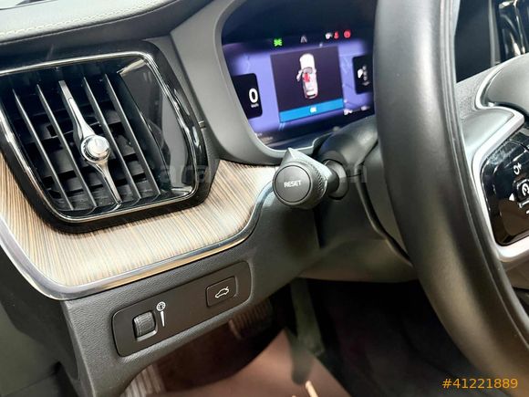 2022 XC60 2.0 B4 MİLD HYBRİD PLUS BRİGHT 55.000 KM DE BOYASIZ