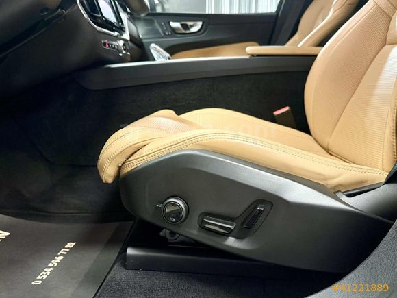2022 XC60 2.0 B4 MİLD HYBRİD PLUS BRİGHT 55.000 KM DE BOYASIZ