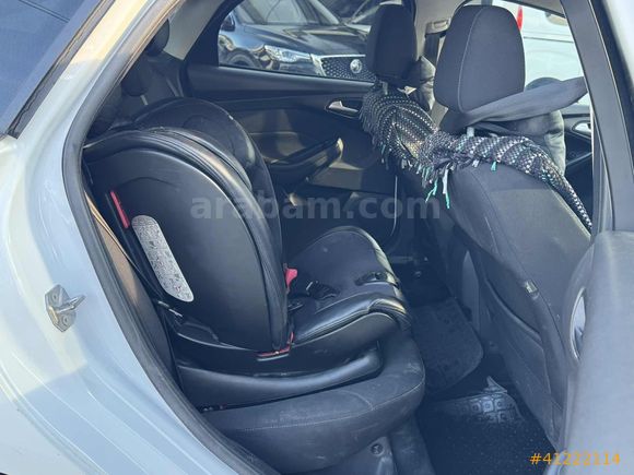 YAZICILAR'DAN 2016 FOCUS 180 BİN KM EKRANLI