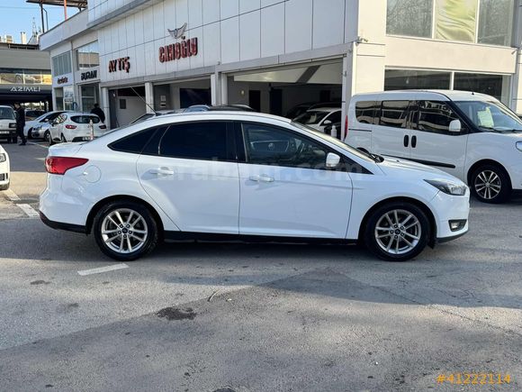 YAZICILAR'DAN 2016 FOCUS 180 BİN KM EKRANLI