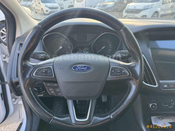 YAZICILAR'DAN 2016 FOCUS 180 BİN KM EKRANLI