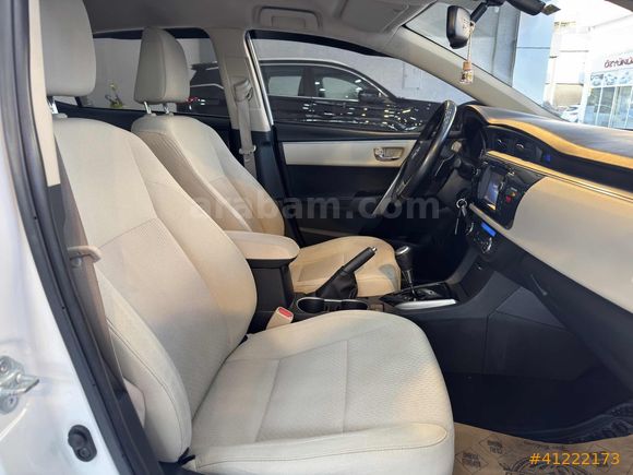 YAZICILAR'DAN COROLLA DİZEL OTOMATİK ADVANCE 134 BİN KM