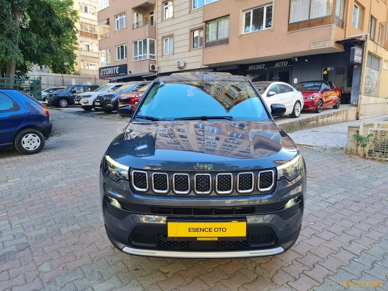 Galeriden Jeep Compass 1.5 Hybrid Limited 2025 Model İstanbul 14.000 km Gri