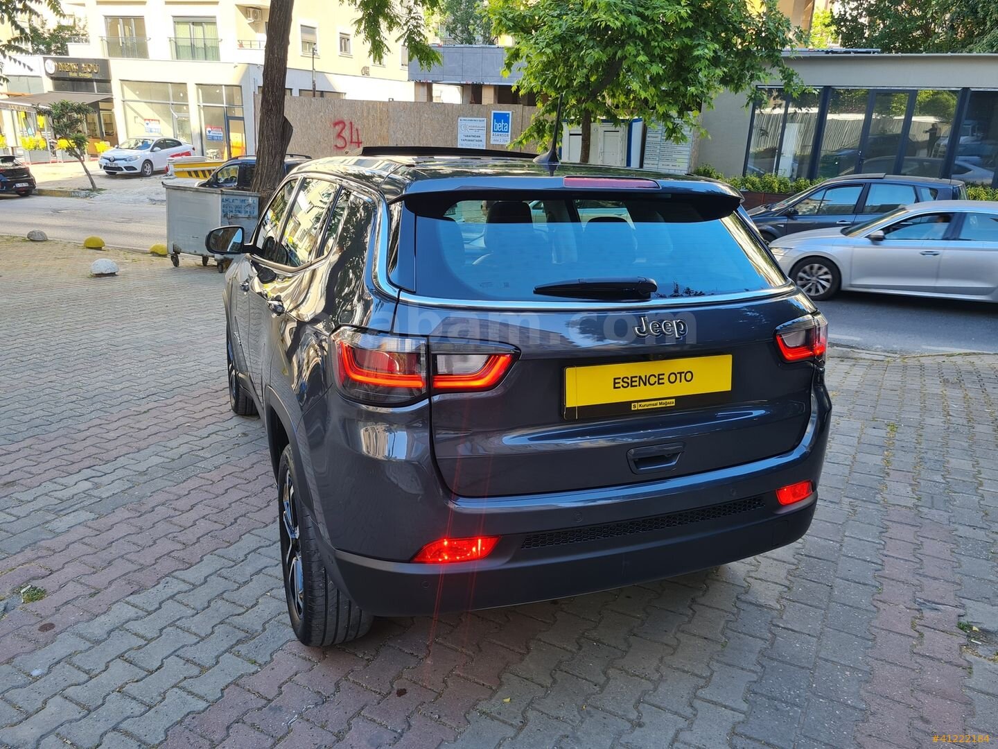 Galeriden Jeep Compass 1.5 Hybrid Limited 2025 Model İstanbul 14.000 km Gri 7