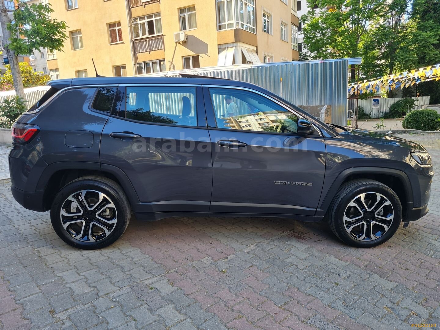 Galeriden Jeep Compass 1.5 Hybrid Limited 2025 Model İstanbul 14.000 km Gri 5