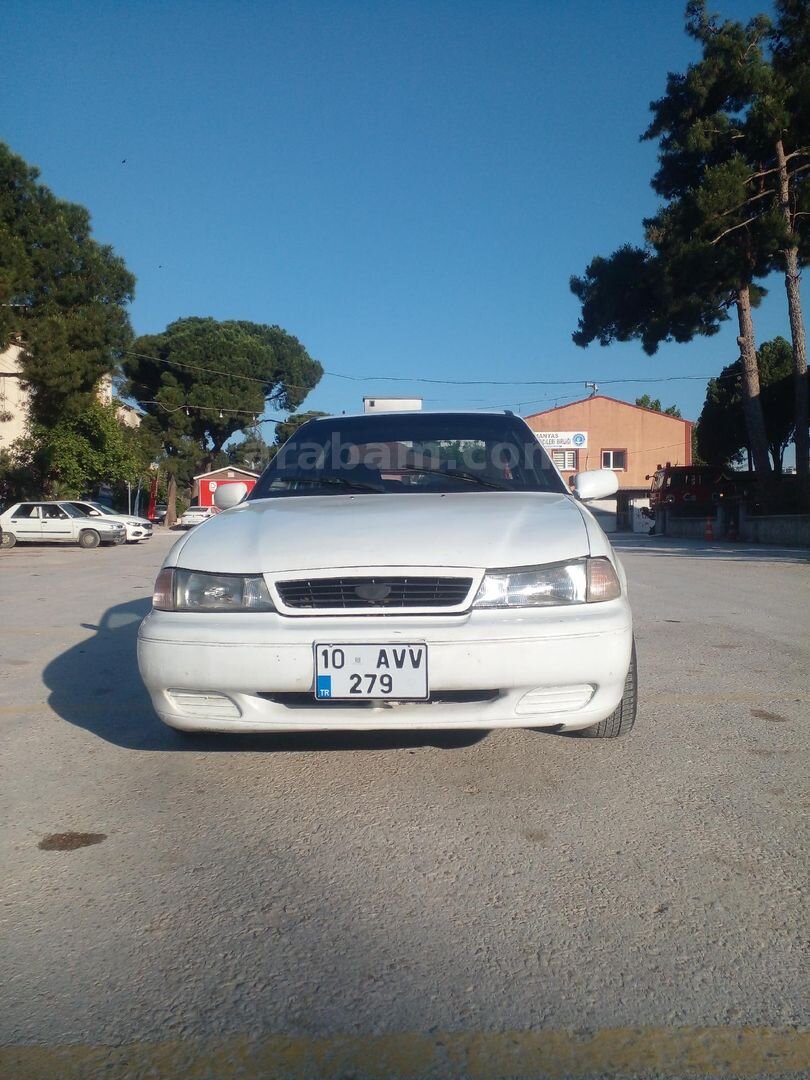 Sahibinden Daewoo Nexia 1.5 GLX 1996 Model Balıkesir 250.000 km Beyaz 1