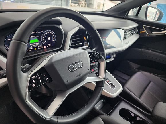 AUDI Q4 40 E-TRON | HATASIZ BOYASIZ | DÜŞÜK KM | 20"JANT | K.ISITMA | MATRIX FAR VS.