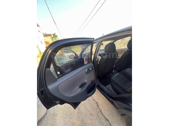 Sahibinden Opel Corsa 1.0 Essentia 2004 Model 