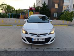 SAHİBİNDEN OPEL ASTRA 1.4 T OTOMATİK İYİ KONDİSYONDA