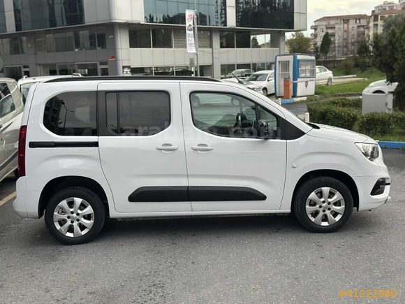 DİCLE OTO*DAN 2024 COMBO EAT8 E HATASIZ 0.98 KREDİ+TAKAS DESTEĞİ