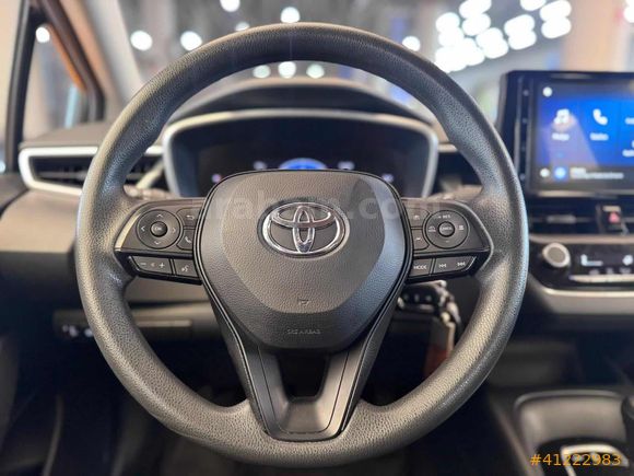 DİCLE OTO*DAN 2024 MODEL COROLLA VİSİON PLUS HATASIZ 0.59 KREDİ