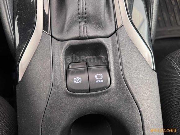 DİCLE OTO*DAN 2024 MODEL COROLLA VİSİON PLUS HATASIZ 0.59 KREDİ