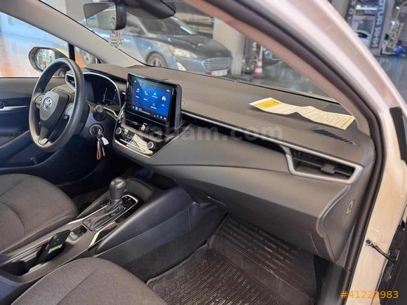 DİCLE OTO*DAN 2024 MODEL COROLLA VİSİON PLUS HATASIZ 0.59 KREDİ