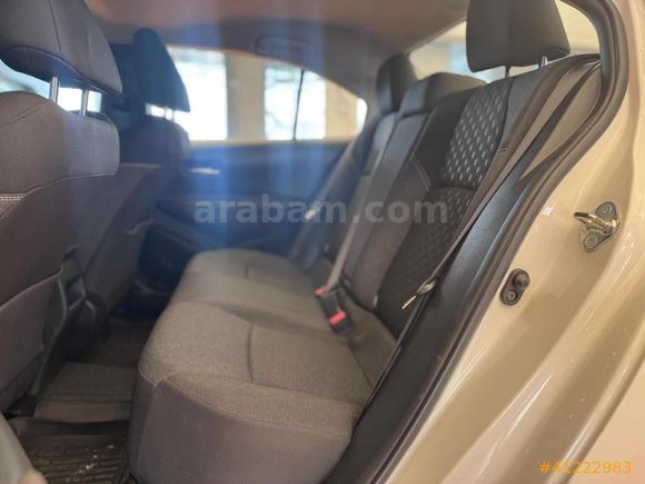 DİCLE OTO*DAN 2024 MODEL COROLLA VİSİON PLUS HATASIZ 0.59 KREDİ