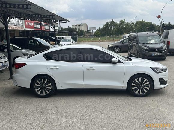 BOYASIZ!! 2023 FOCUS 1.5 ECOBLUE TİTANİUM X OTOMATİK VİTES 45.km