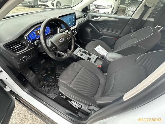 BOYASIZ!! 2023 FOCUS 1.5 ECOBLUE TİTANİUM X OTOMATİK VİTES 45.km