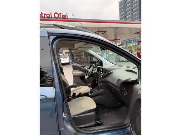 Sahibinden Ford Tourneo Courier 1.5 TDCi Titanium Plus 2020 Model