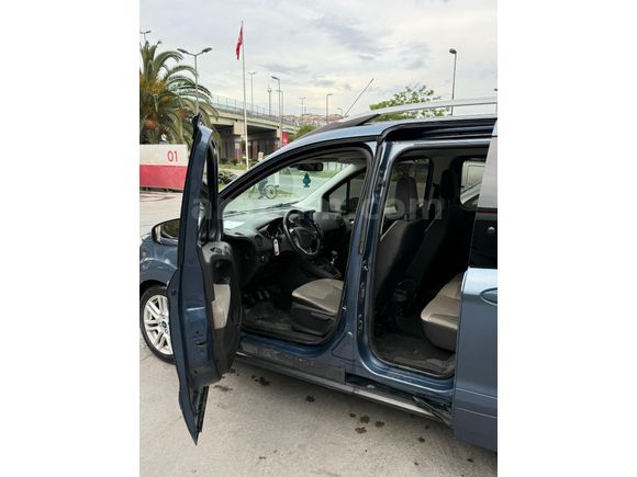 Sahibinden Ford Tourneo Courier 1.5 TDCi Titanium Plus 2020 Model