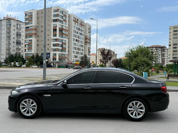  2015 MODEL HATASIZ BOYASIZ HASAR KAYITSIZ BMW 520İ