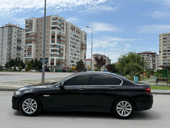  2015 MODEL HATASIZ BOYASIZ HASAR KAYITSIZ BMW 520İ