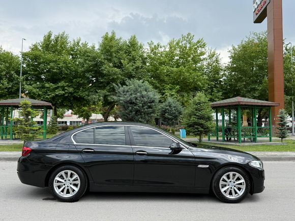  2015 MODEL HATASIZ BOYASIZ HASAR KAYITSIZ BMW 520İ