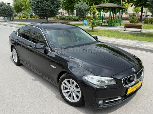  2015 MODEL HATASIZ BOYASIZ HASAR KAYITSIZ BMW 520İ