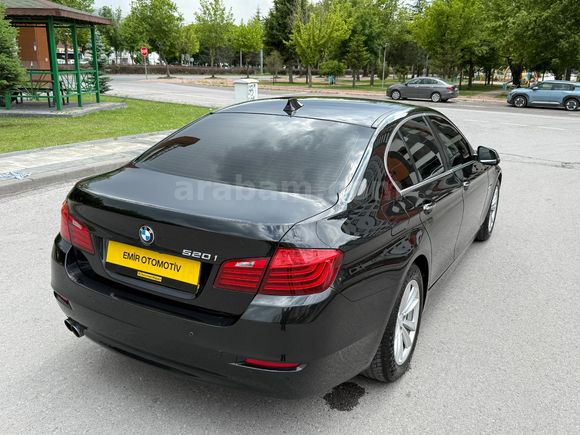  2015 MODEL HATASIZ BOYASIZ HASAR KAYITSIZ BMW 520İ