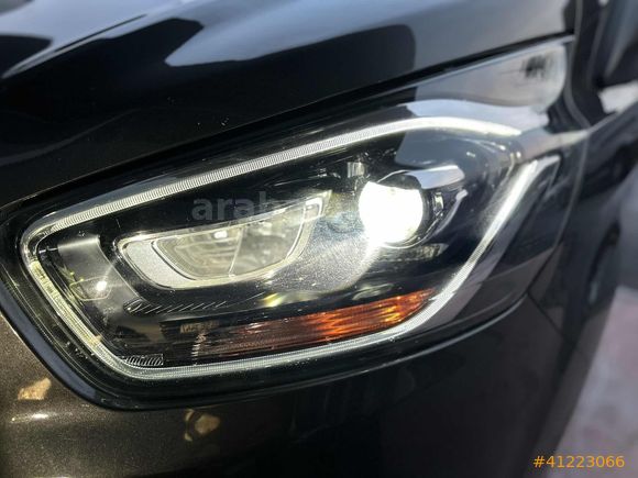 DİCLE'den 2022 8+1 OTOMOBİL RUHSATLI TİTANİUM PLUS KREDİ+TKS