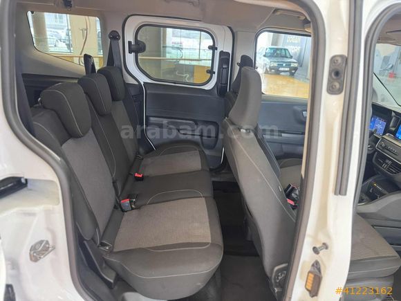 DİCLE OTO*DAN 2024 COURİER DELUXE TAMAMINA KREDİ TAKAS İMKANI