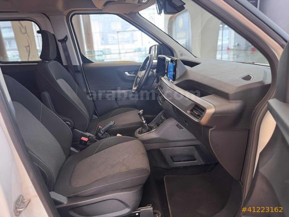 DİCLE OTO*DAN 2024 COURİER DELUXE TAMAMINA KREDİ TAKAS İMKANI