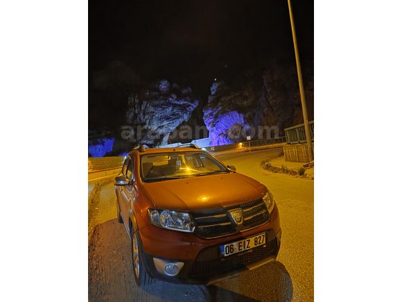 Sahibinden Dacia Sandero 1.5 dCi Stepway 2015 Model Ankara 159.500 km Kırmızı