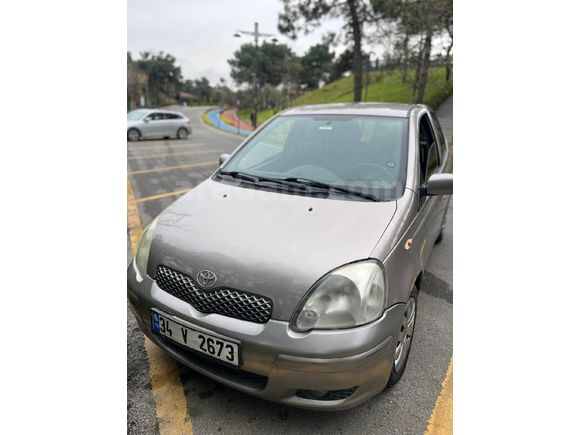 Sahibinden Toyota Yaris 1.3 Sol 2004 Model İstanbul 180.000 km Gri