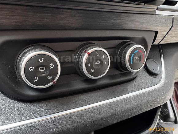 DİCLE'den 2023 TRAFİC 8+1 GERİ GÖRÜŞ 55/BİNDE KREDİ+TAKAS DESTEK