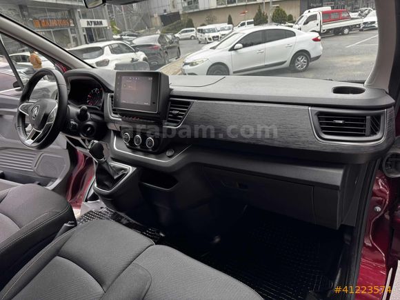 DİCLE'den 2023 TRAFİC 8+1 GERİ GÖRÜŞ 55/BİNDE KREDİ+TAKAS DESTEK