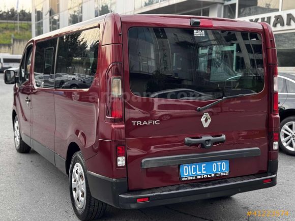 DİCLE'den 2023 TRAFİC 8+1 GERİ GÖRÜŞ 55/BİNDE KREDİ+TAKAS DESTEK