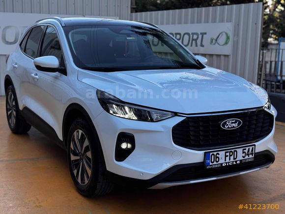 DİCLE OTO'dan 2025 MODEL KUGA HATASIZ TAMAMIAN KREDİ&TAKAS İMKNI