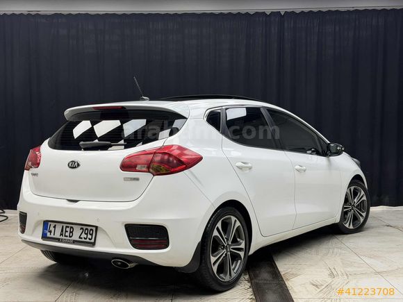-X- 2017 KİA CEED CONCEPT PLUS CAM TAVAN MAKYAJLI (K.KARTI T.)