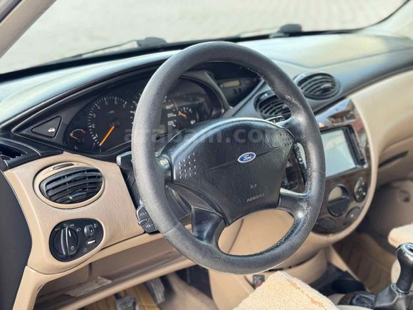 Sahibinden Ford Focus 1.6 Ghia 2002 Model 