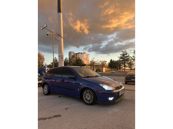 Sahibinden Ford Focus 1.6 Ghia 2002 Model 
