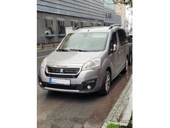 HASAR KAYDI YOK 2018 model 2019 çıkışlı Peugeot Partner ARACI