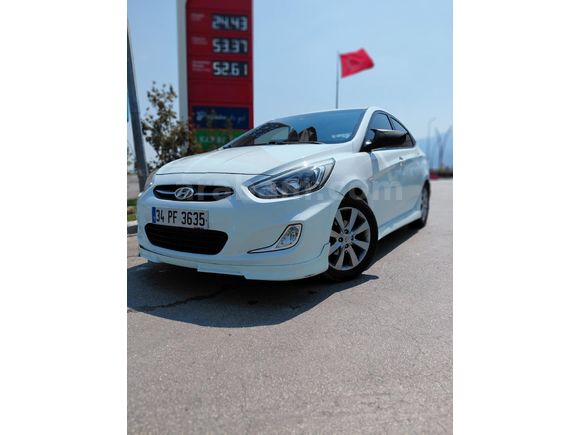 Sahibinden Hyundai Accent Blue 1.6 CRDI Mode Plus 2015 Model  128.500 km Beyaz