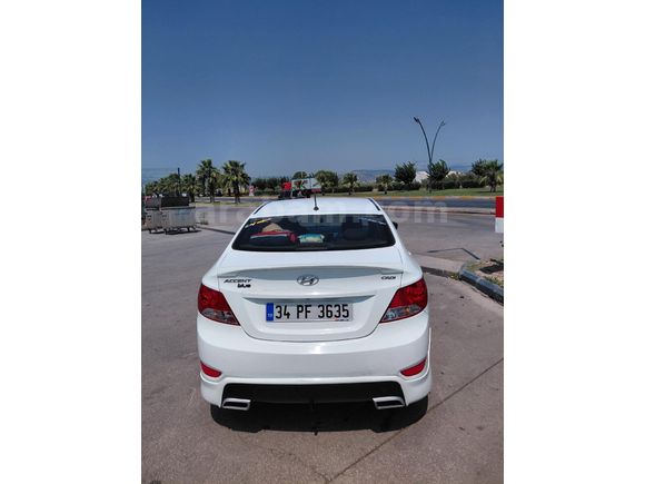 Sahibinden Hyundai Accent Blue 1.6 CRDI Mode Plus 2015 Model  128.500 km Beyaz