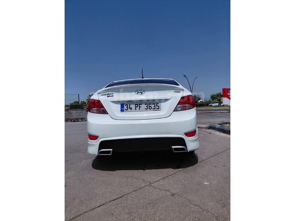 Sahibinden Hyundai Accent Blue 1.6 CRDI Mode Plus 2015 Model  128.500 km Beyaz