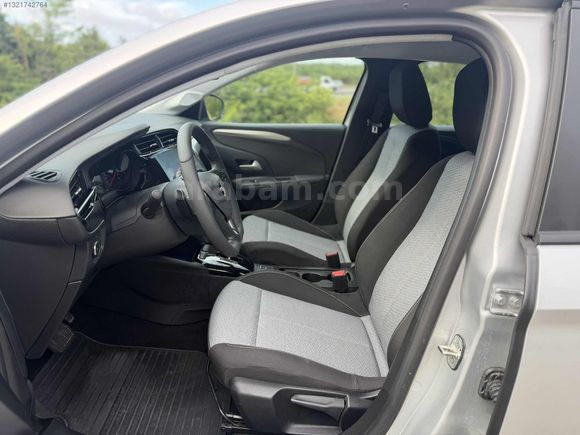 2025 MODEL 13 BİN KM OPEL CORSA 1.2 T EDİTİON OTOMATİK