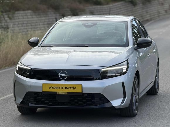 2025 MODEL 13 BİN KM OPEL CORSA 1.2 T EDİTİON OTOMATİK