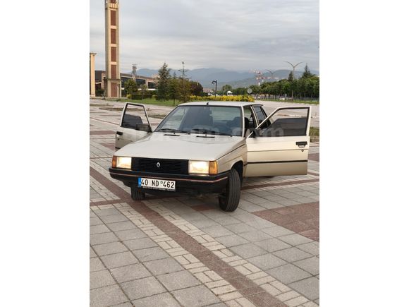 Sahibinden Renault R 9 1.4 Broadway GTE 1992 Model