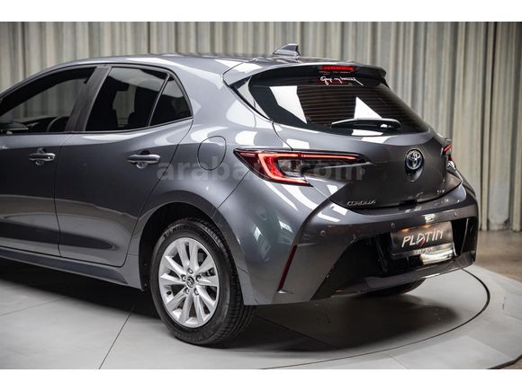 2025 TOYOTA COROLLA HATCHBACK 1.8 HYBRID FLAME E-CVT