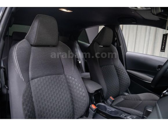 2025 TOYOTA COROLLA HATCHBACK 1.8 HYBRID FLAME E-CVT
